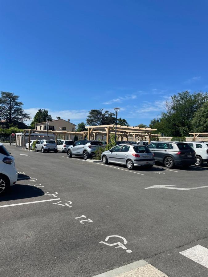 Domitys Les Tourmalines Aparthotel Carpentras Eksteriør bilde